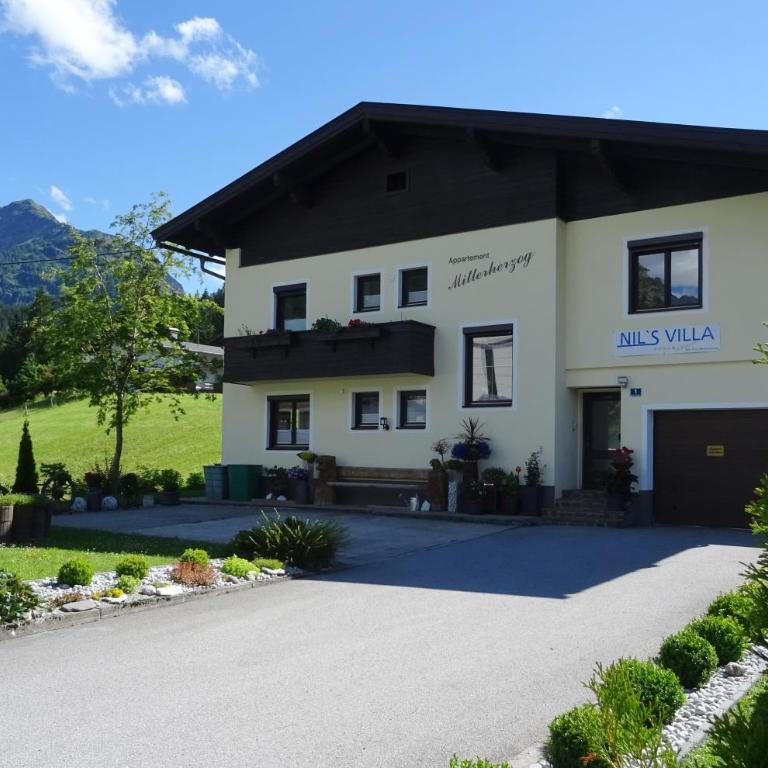 Ferienwohnung Mitterherzog - Apartment mit 2 Schlafzimmern und Bergblick - 2