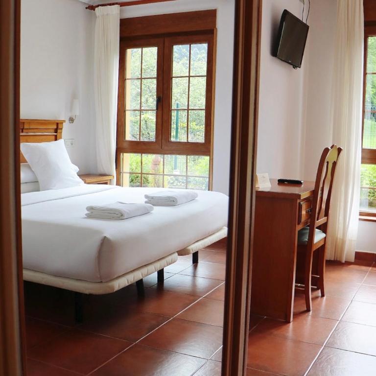 Hotel Pugide - Superior Double Room - 1