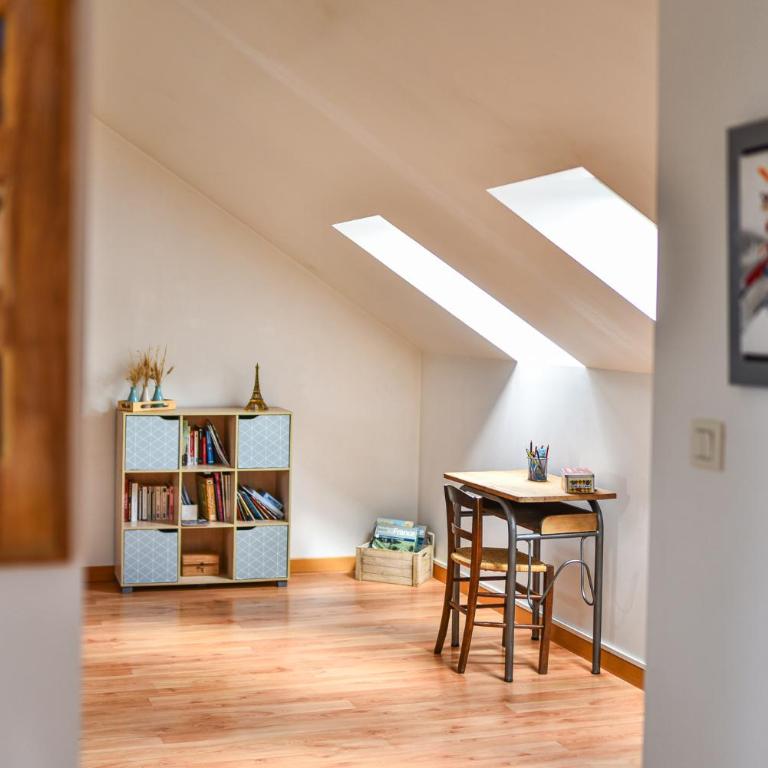 Appartement spacieux et lumineux - Centre - Bord Loire - Climatisation - Wifi - Tout Confort - Appartement 2 Chambres - 9