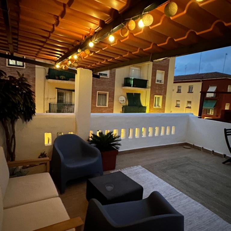 Slow Room Valencia - Double Room with Shared Bathroom and Shared Terrace - 2