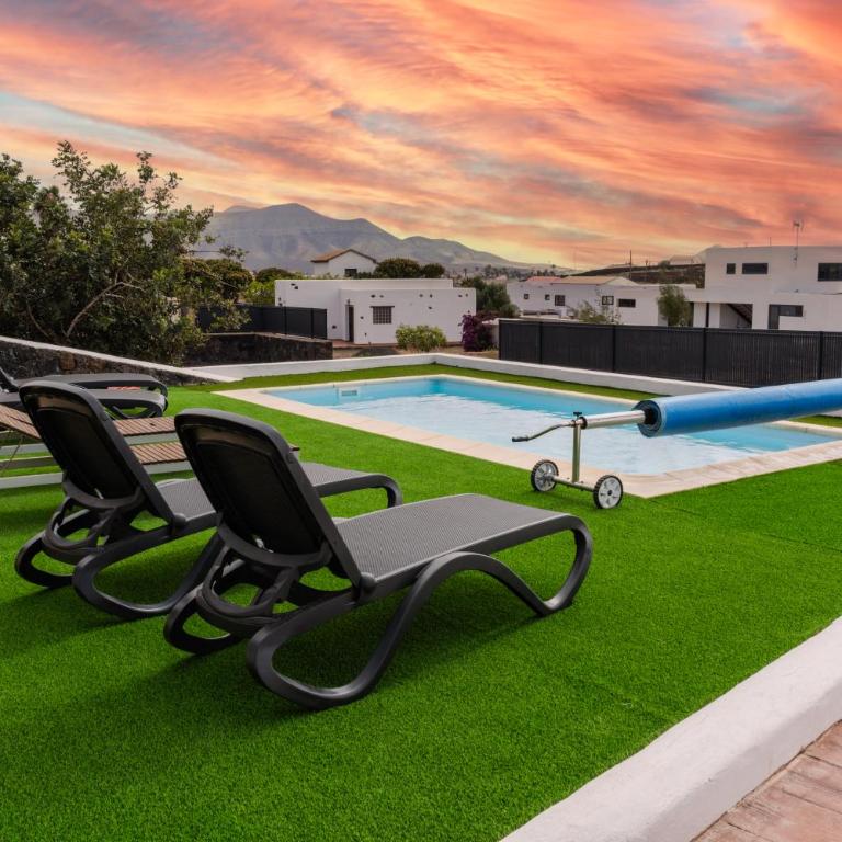 Villa Volcan2 Rural Private Pool la Oliva by Holidays Home - Villa de 3 dormitorios - 1