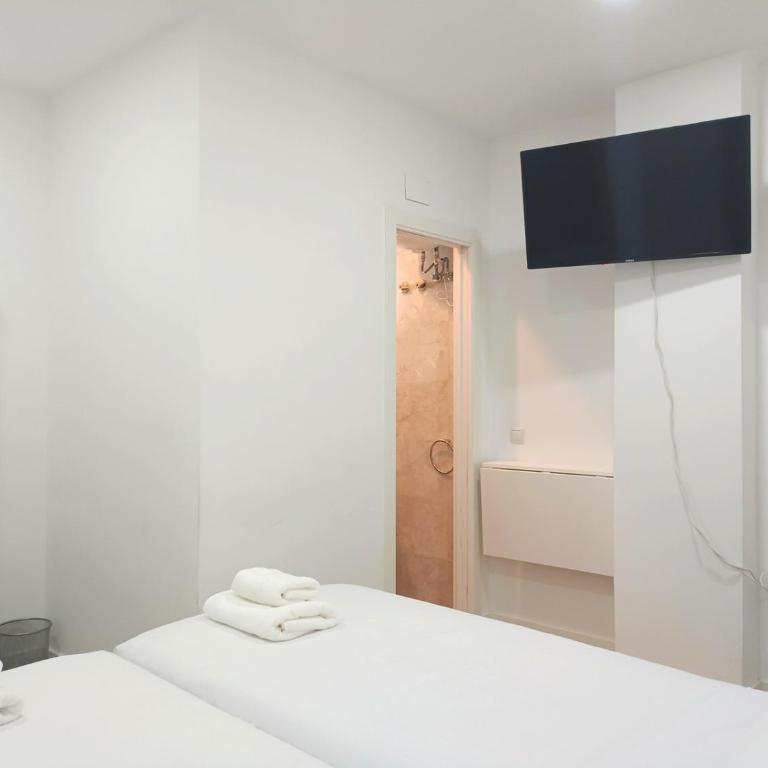 Casa de Huéspedes 12 Octubre Rooms - Double Room - 4