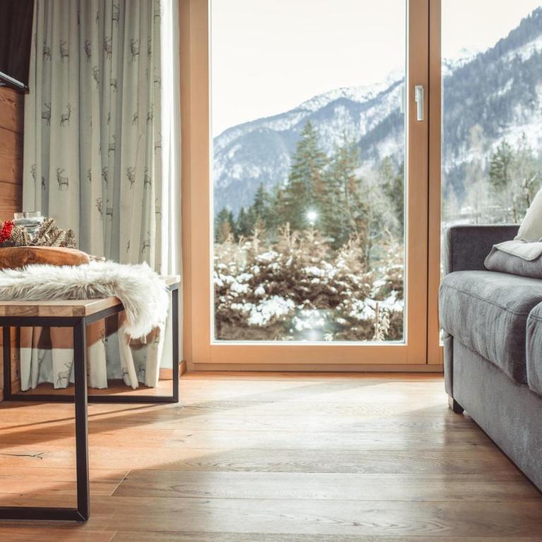 Appartement Bergwild - Two-Bedroom Apartment with Bath - 28