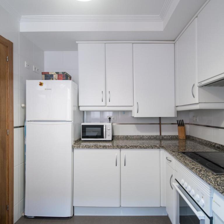 Adosado a 900m de la playa de Poo - Two-Bedroom House - 3