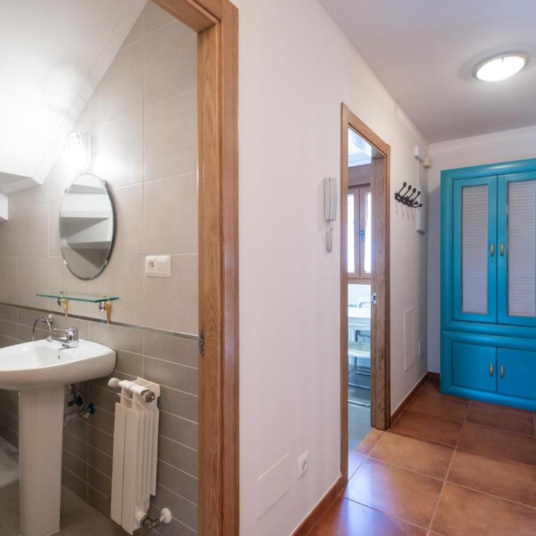 Adosado a 900m de la playa de Poo - Two-Bedroom House - 11
