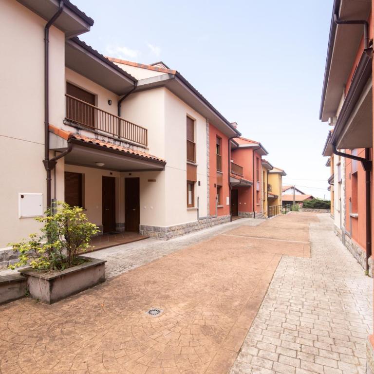 Adosado a 900m de la playa de Poo - Two-Bedroom House - 23