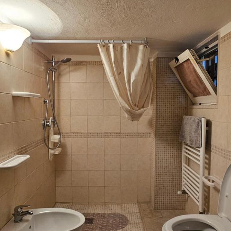 Gelso Bianco - Camera Familiare con Bagno Privato - 16