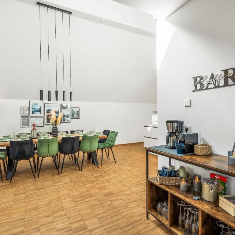 DND Design Loft I 170qm I Parken I Balkon I Workstation I Netflix I Kaffee I Waschmaschine I Trockner I Xbox I Ausblick - Apartment mit 3 Schlafzimmern - 10