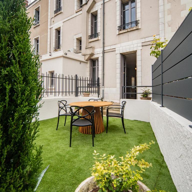 Le Jardin De Guilbaud - Hypercentre - Netflix - One-Bedroom Apartment with Garden - 4