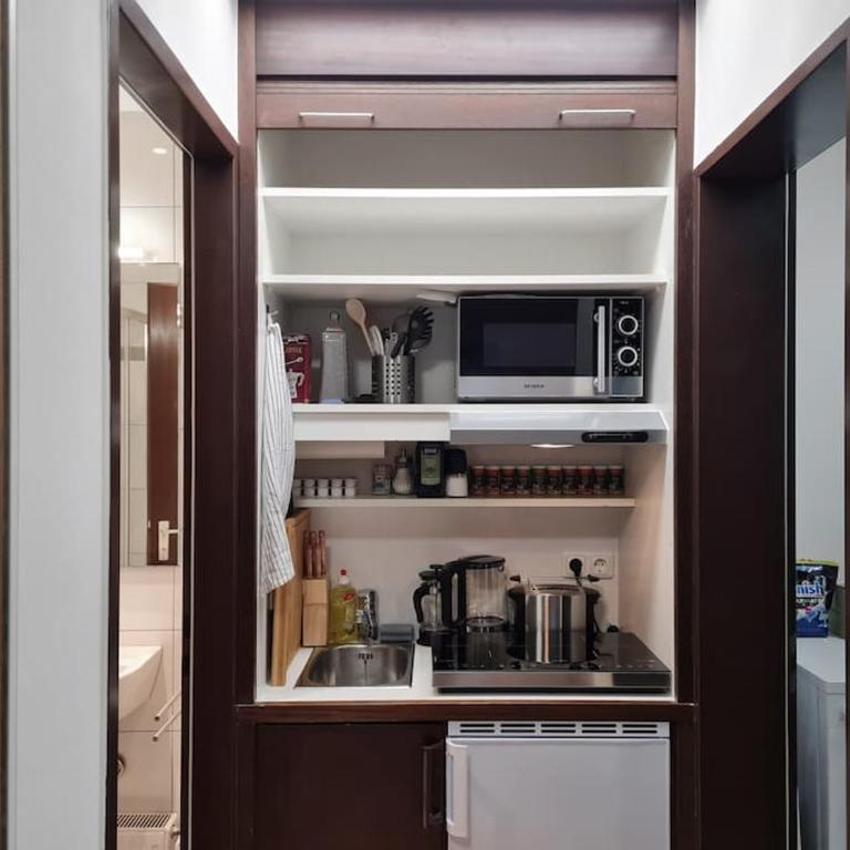 Sweet Home, Central & Quiet - Apartment - Ground Floor - 24