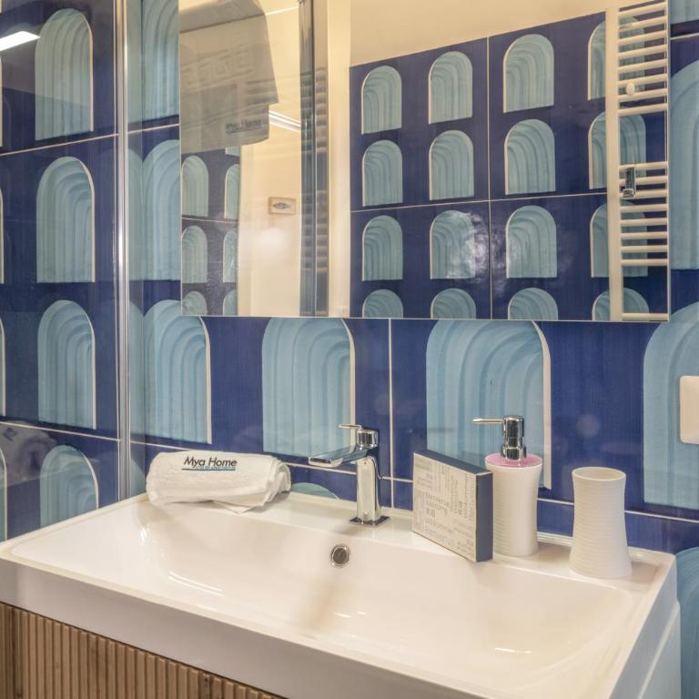 Mya Home Luxury Apartments - Superior Apartment - 27