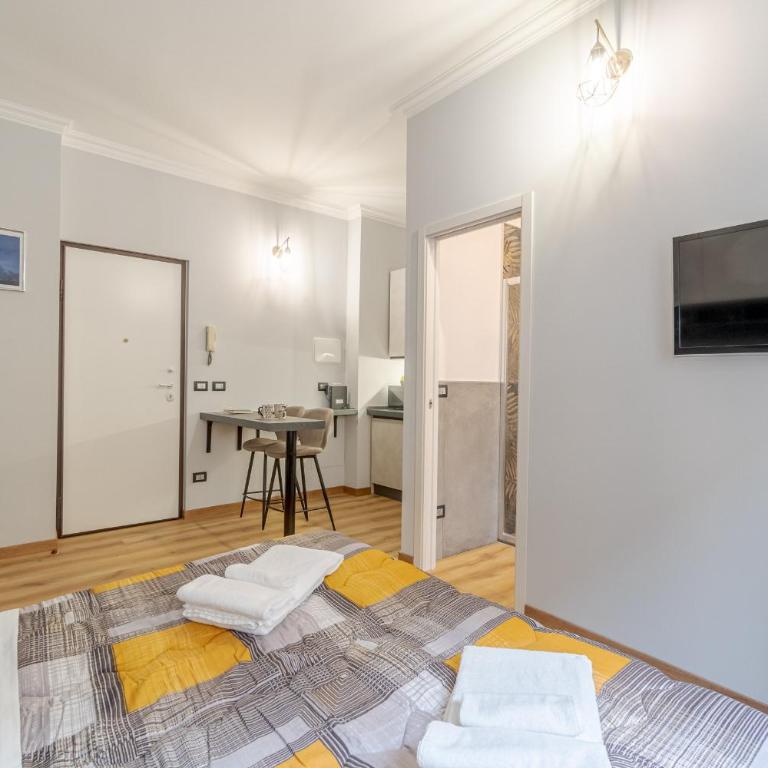 GuestHost - MM Pozzo Strada Mini Subway Studio - Studio Apartment - 4