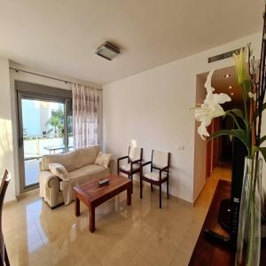 AMPLIO APARTAMENTO DÚPLEX con PISCINA - Three-Bedroom Apartment - 18