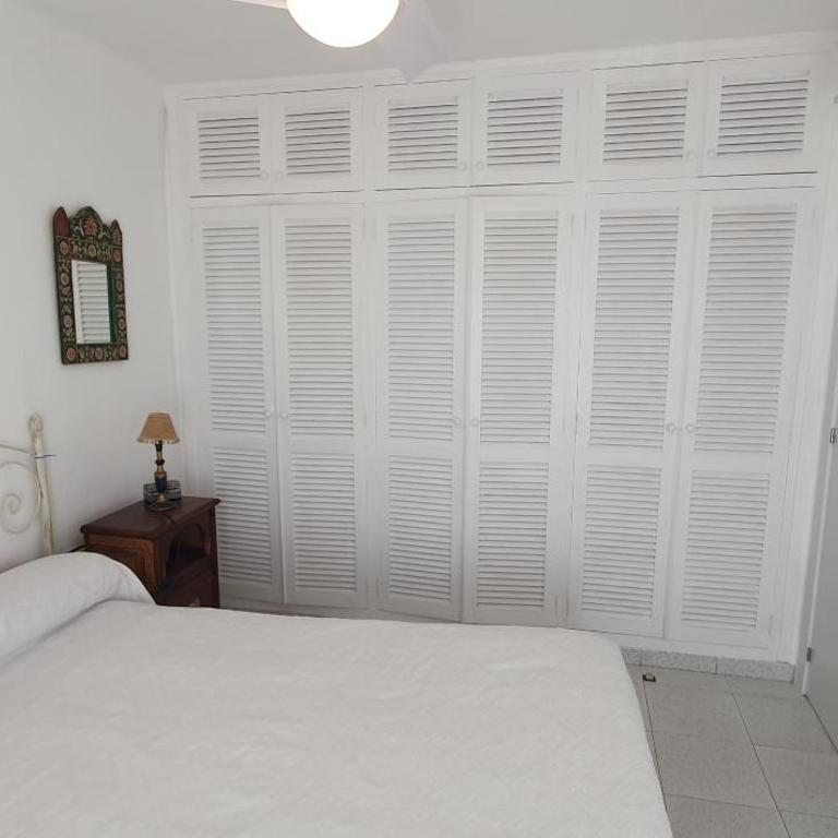 Piso frente al mar Luminoso Acogedor Alegre - Two-Bedroom Apartment - 12