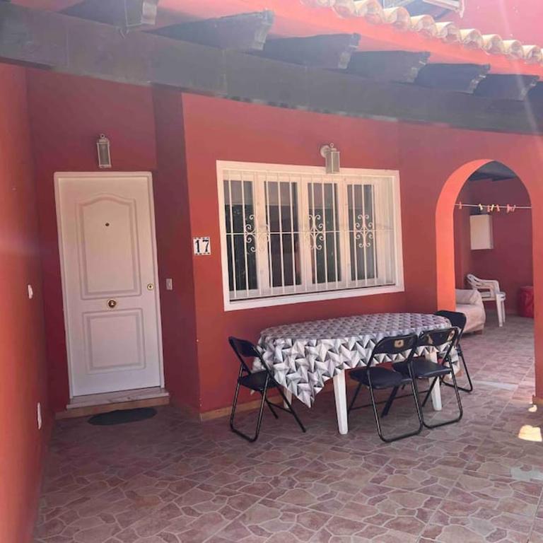 Bungalow in Calpe - swimming pool and tennis court - Two-Bedroom House - 12