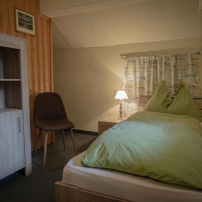 Gasthof Scherer - Familienzimmer mit Balkon - 8