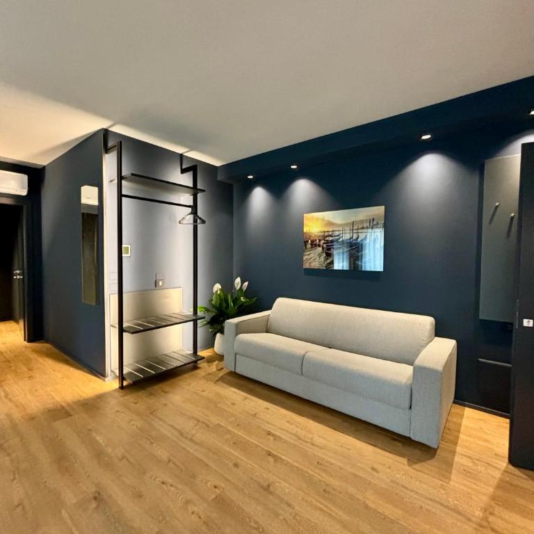 Levelup - Superior King Room - 4