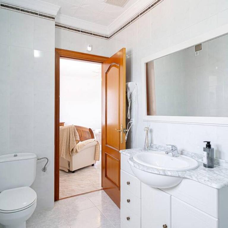 Dream villa with parking, private pool and see views - Villa - 31