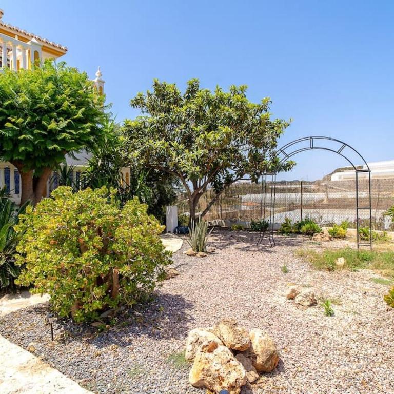 Dream villa with parking, private pool and see views - Villa - 39