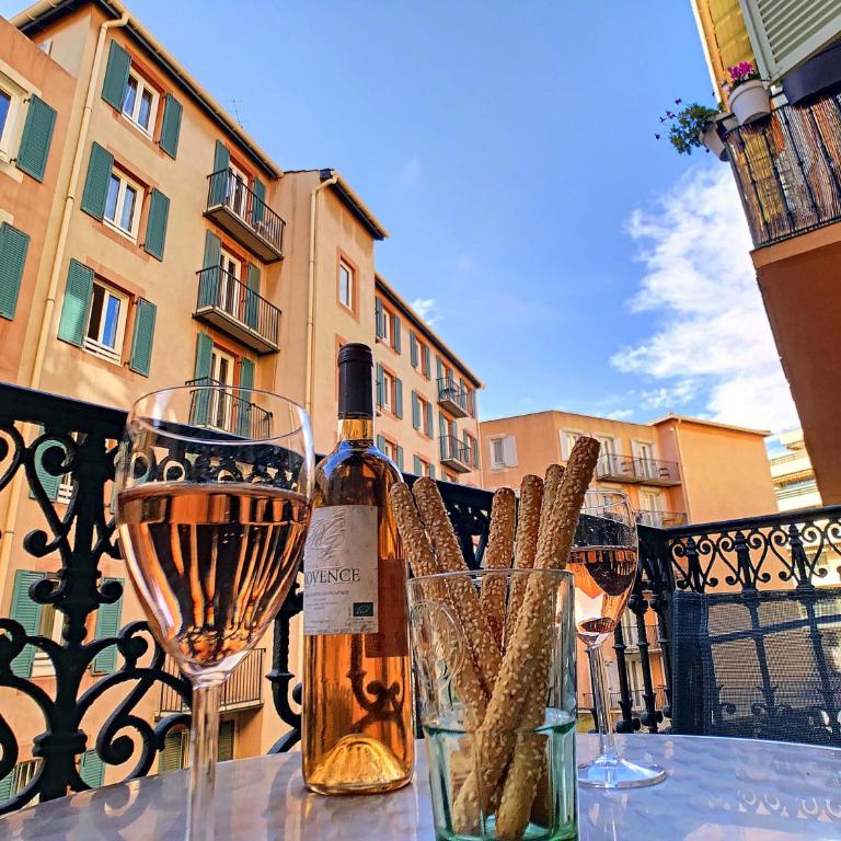 Nestor&Jeeves - PLACE DU PIN - Near Port - Old town - Appartement 1 Chambre avec Balcon - 20