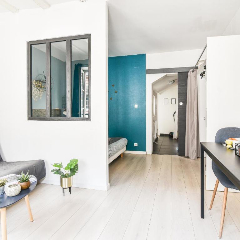 R-Appartements Strasbourg Fenêtresurkrut appartement 2 à 4 personnes centre-ville - One-Bedroom Apartment - 4