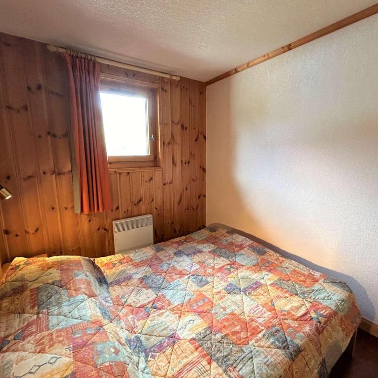 Appartement cosy 5 pers à 20m des pistes et commerces, balcons, parking couvert - FR-1-180-601 - Appartement - 16