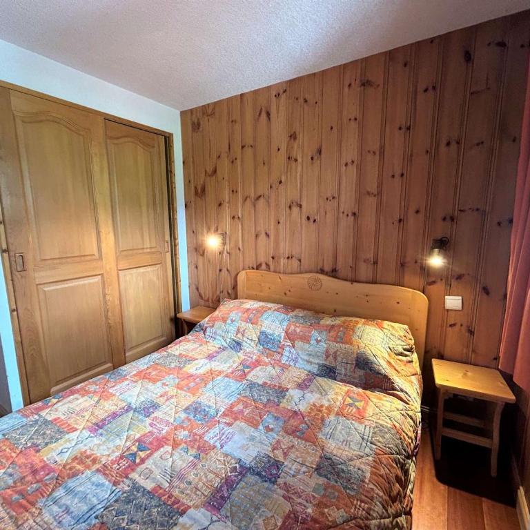 Appartement cosy 5 pers à 20m des pistes et commerces, balcons, parking couvert - FR-1-180-601 - Appartement - 17