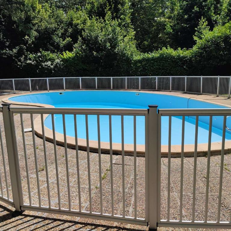 Studio rénové avec piscine, Wi-Fi, proche centre ville et plage - FR-1-3-610 - Apartment - 14