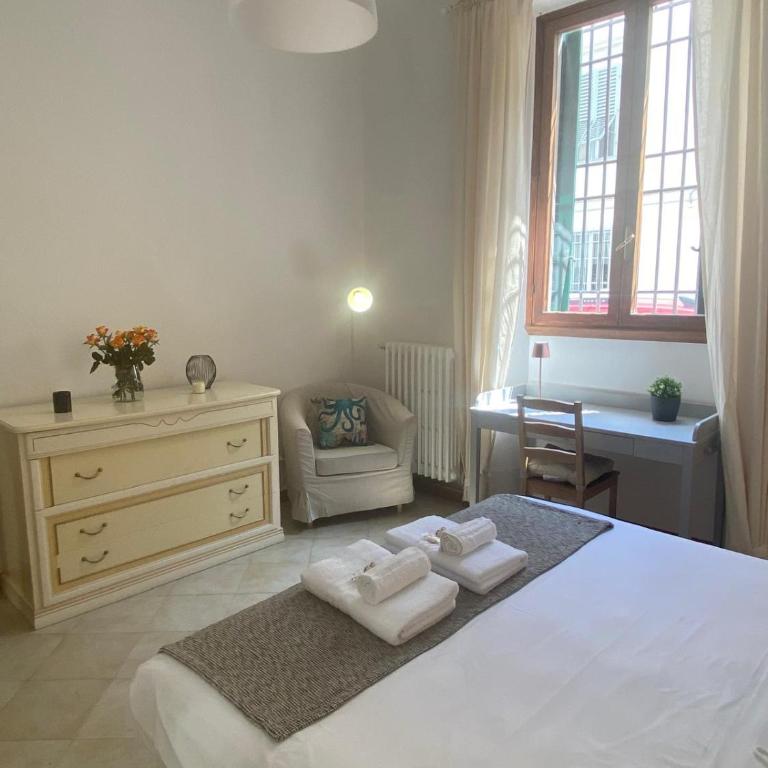 Le Petit Jardin Center Florence - Appartamento con 2 Camere da Letto - 2
