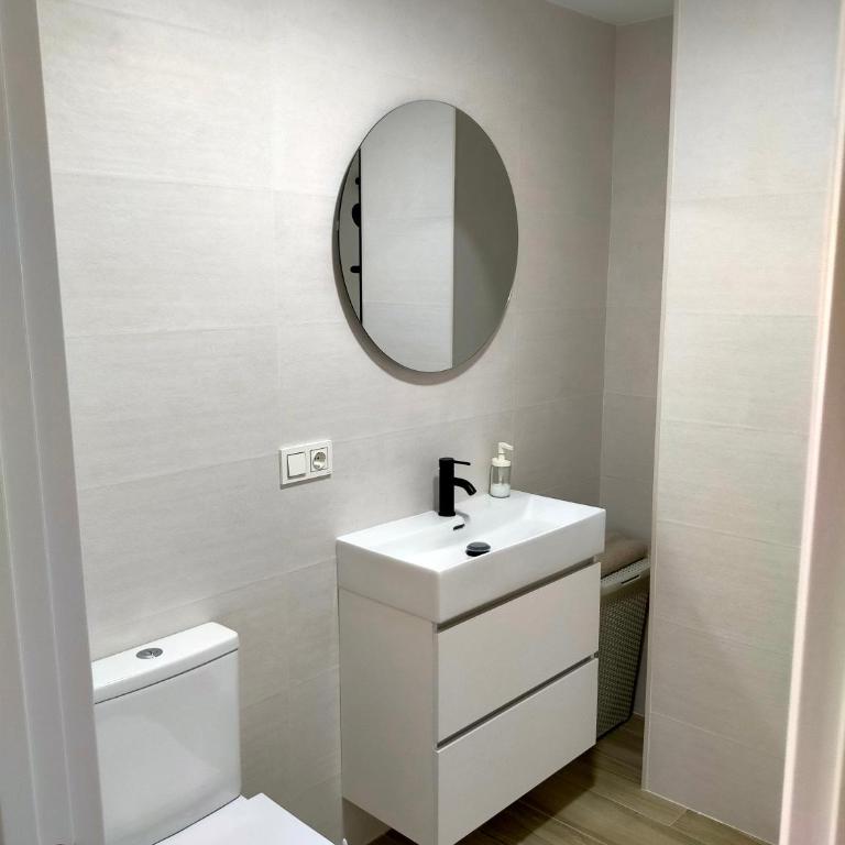 Apartamento Málaga Prat - Two-Bedroom Apartment - 19