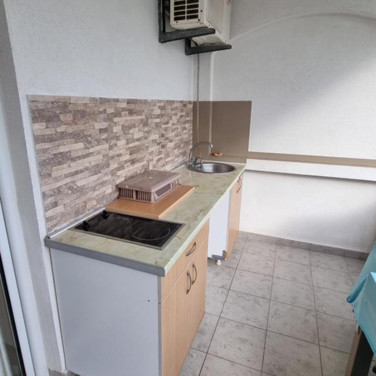 Apartmani Boskovic - Četvorokrevetna Soba s Terasom - 2