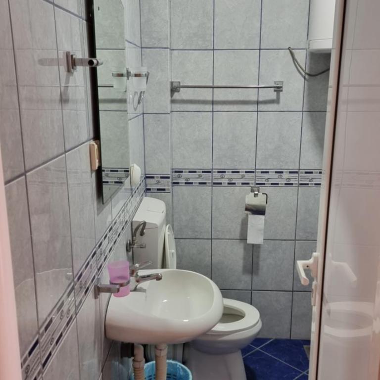Apartmani Boskovic - Četvorokrevetna Soba s Terasom - 4