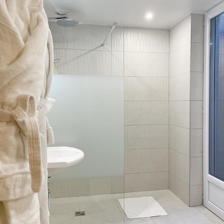 Five Boutique Hotel Paris Quartier Latin - Suite Baignoire avec Terrasse - 9
