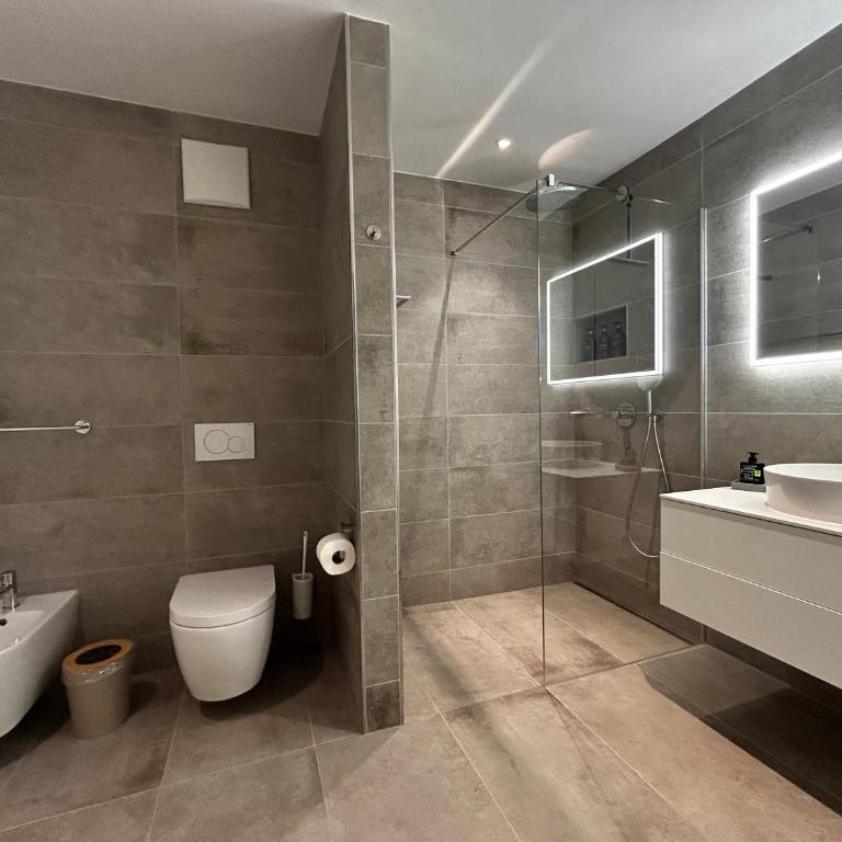 Family apartment, near the beach whit private park - Appartamento con 2 Camere da Letto e Vista Lago - 12