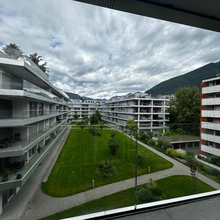 Family apartment, near the beach whit private park - Appartamento con 2 Camere da Letto e Vista Lago - 10
