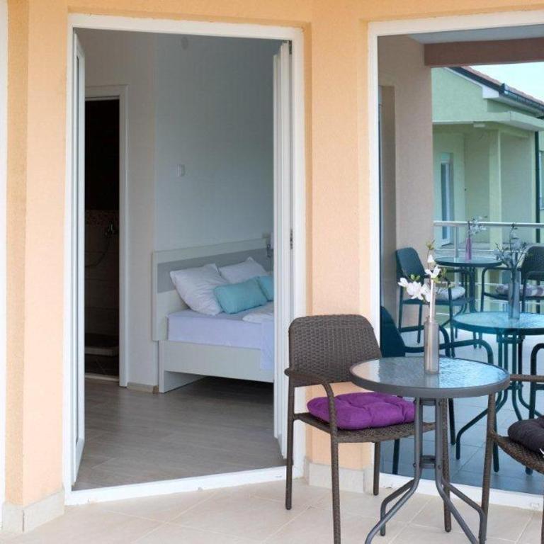 Apartment Trebinje - Apartman sa Terasom - 8