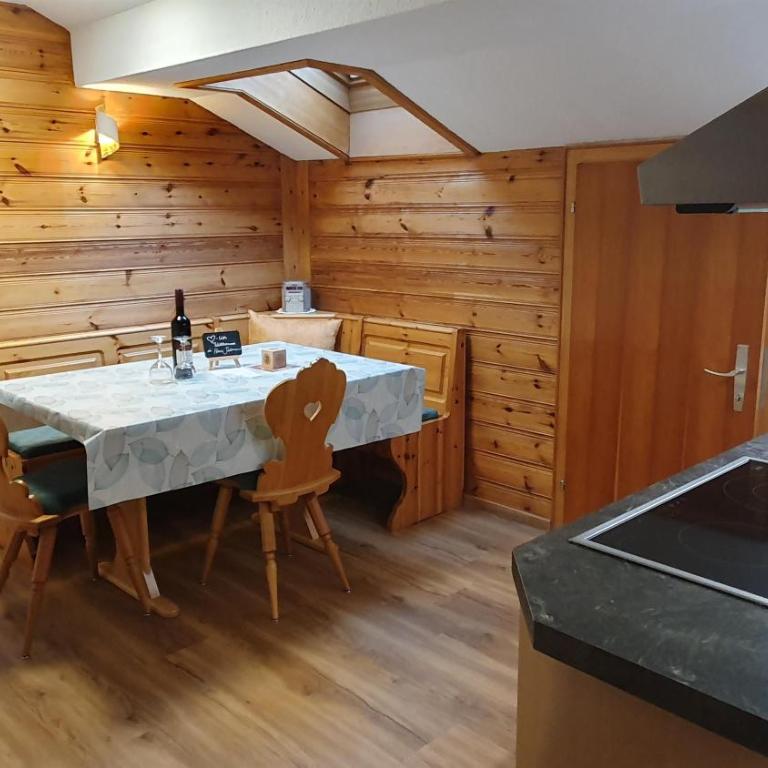 Haus Salzmann - Apartment mit 2 Schlafzimmern und Dusche - 2