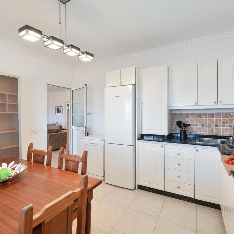 Ca'Sita Salobre Pueblo by VillaGranCanaria - Seven-Bedroom House - 37