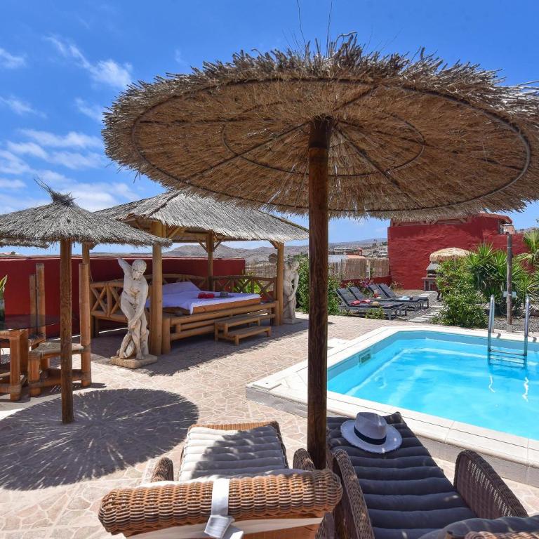 Ca'Sita Salobre Pueblo by VillaGranCanaria - Seven-Bedroom House - 3