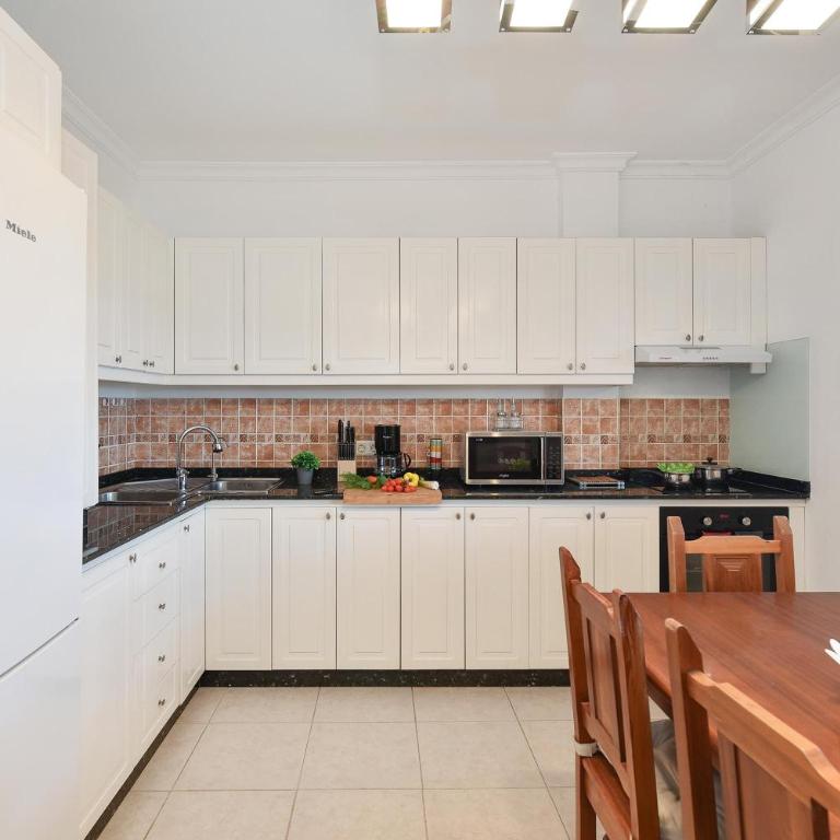Ca'Sita Salobre Pueblo by VillaGranCanaria - Seven-Bedroom House - 33