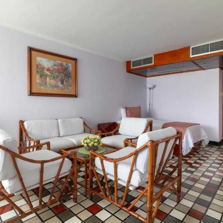Hotel Bahia Cartagena - Habitación con cama extragrande. - 6
