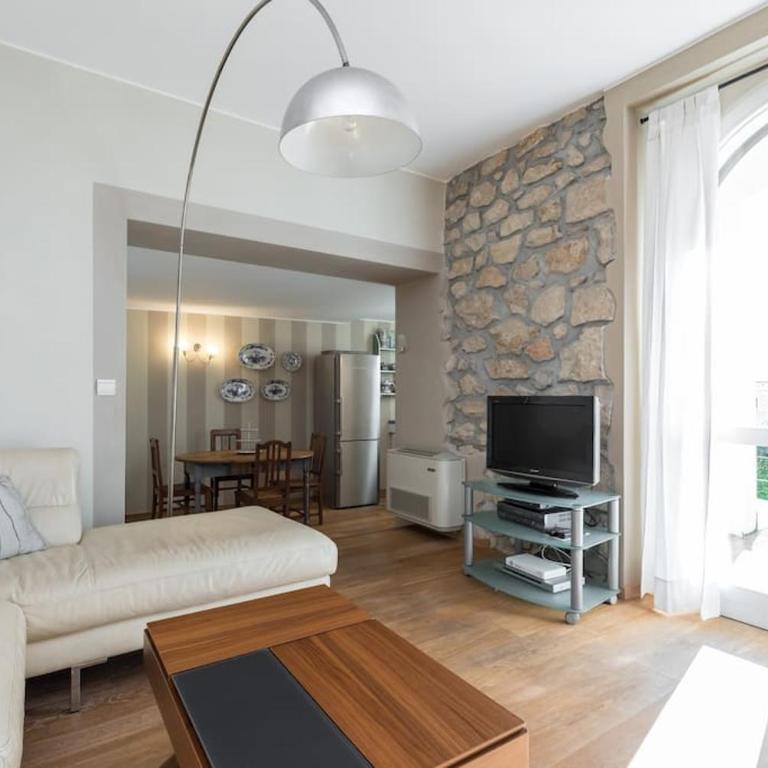 Villa Rocky - Luxury 3BR Apt in Liberty Villa.Pool,Garden,WiFi - Appartement 3 Chambres - 11