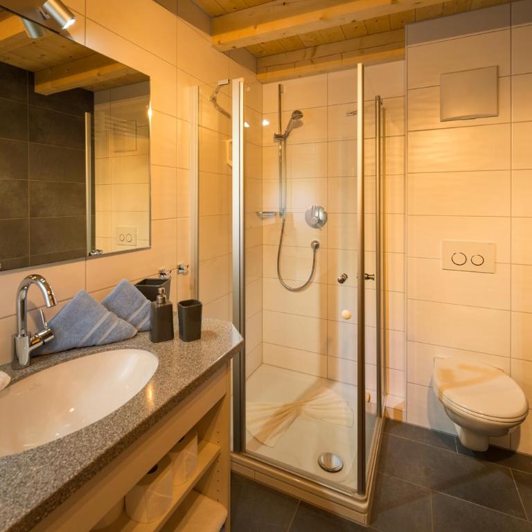 Brunnenhof Oberstdorf - Ferienwohnungen mit Hotel Service - Doppelzimmer Herzerl - 2