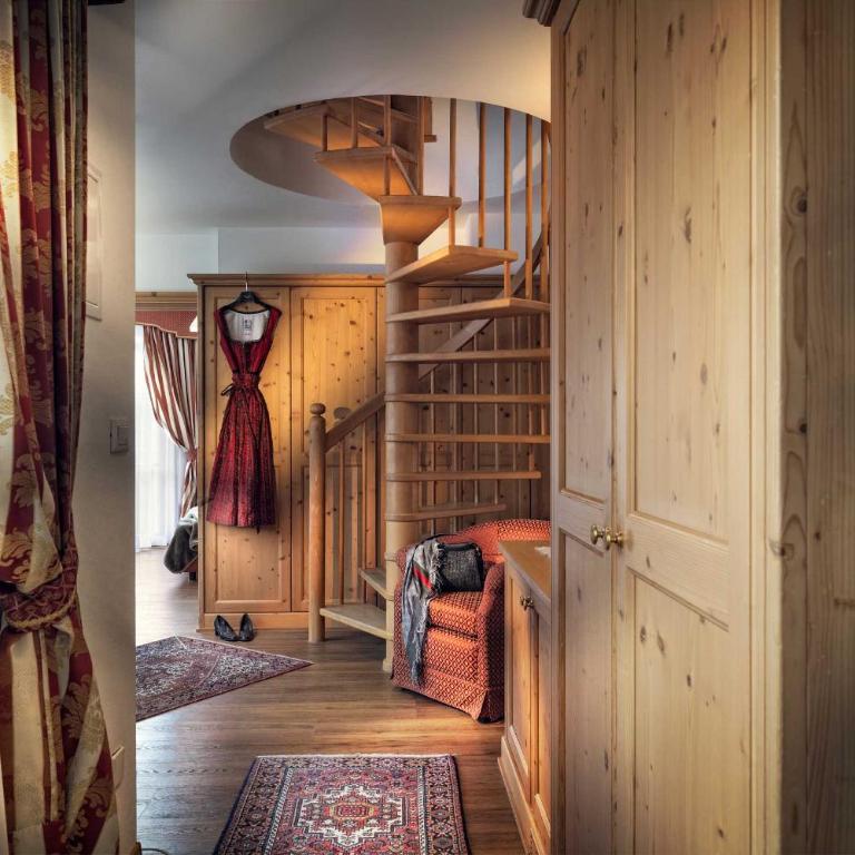 Hotel Alte Mühle 4 Stelle - Suite con bañera de hidromasaje y cama grande - 7