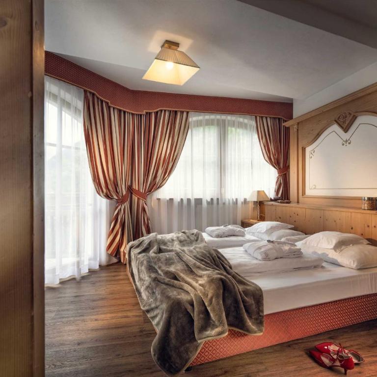 Hotel Alte Mühle 4 Stelle - Suite con bañera de hidromasaje y cama grande - 4