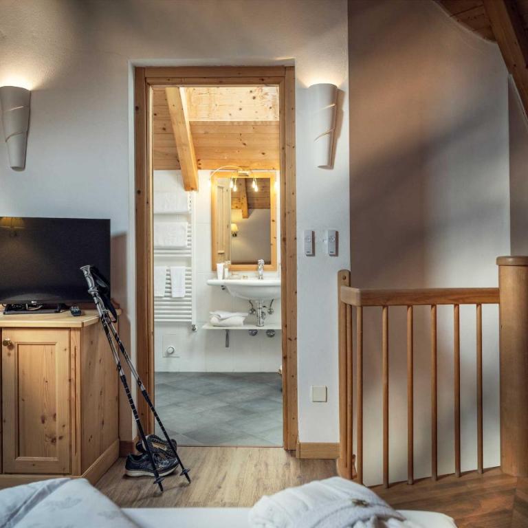 Hotel Alte Mühle 4 Stelle - Suite con bañera de hidromasaje y cama grande - 1