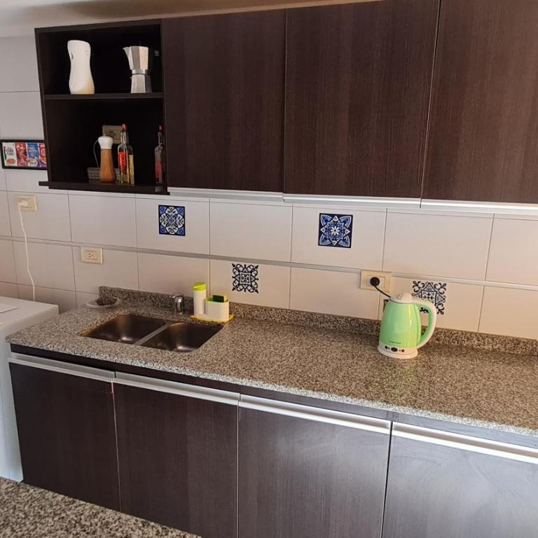 Simpsoniano Dpto Centrico a Minutos del Aeropuerto - Apartamento de 1 dormitorio - 5