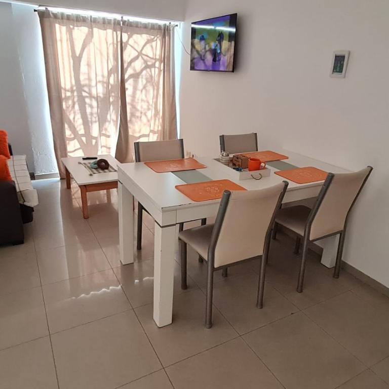 Simpsoniano Dpto Centrico a Minutos del Aeropuerto - Apartamento de 1 dormitorio - 9