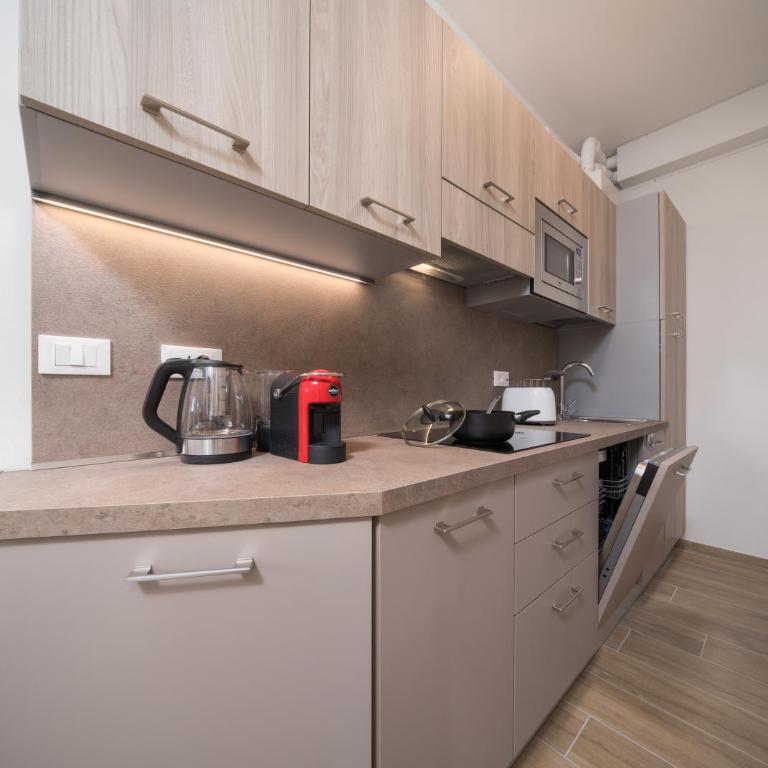 Belle Maison - Du Lac Apartments - Two-Bedroom Apartment - 2