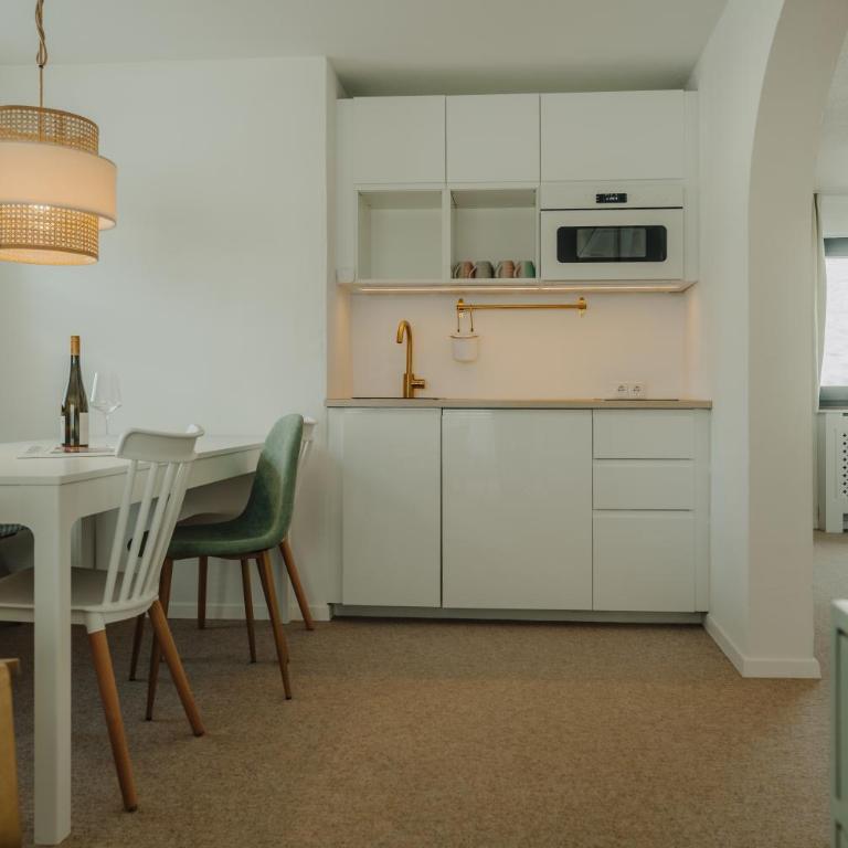 Apartment Hotel Pfeifer - Deluxe Apartment mit 2 Schlafzimmern - 2
